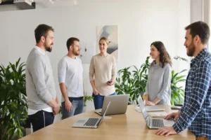 Start-ups et PME du numérique à Montpellier : pourquoi former des secouristes dans un open space